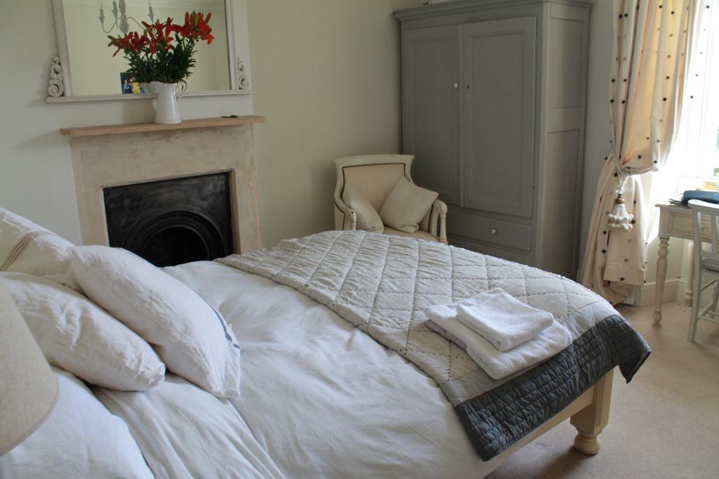 Roundhill Farmhouse Kelston Oda fotoğraf